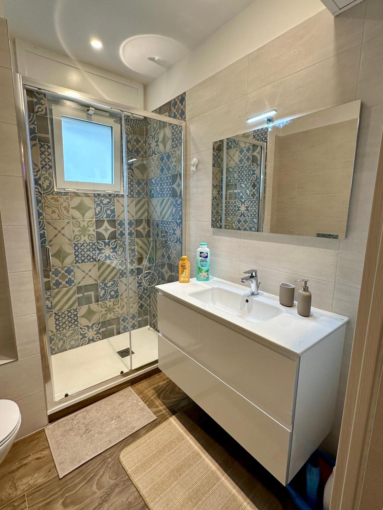 Rainbow Luxury Home Bari - Sea View Buitenkant foto